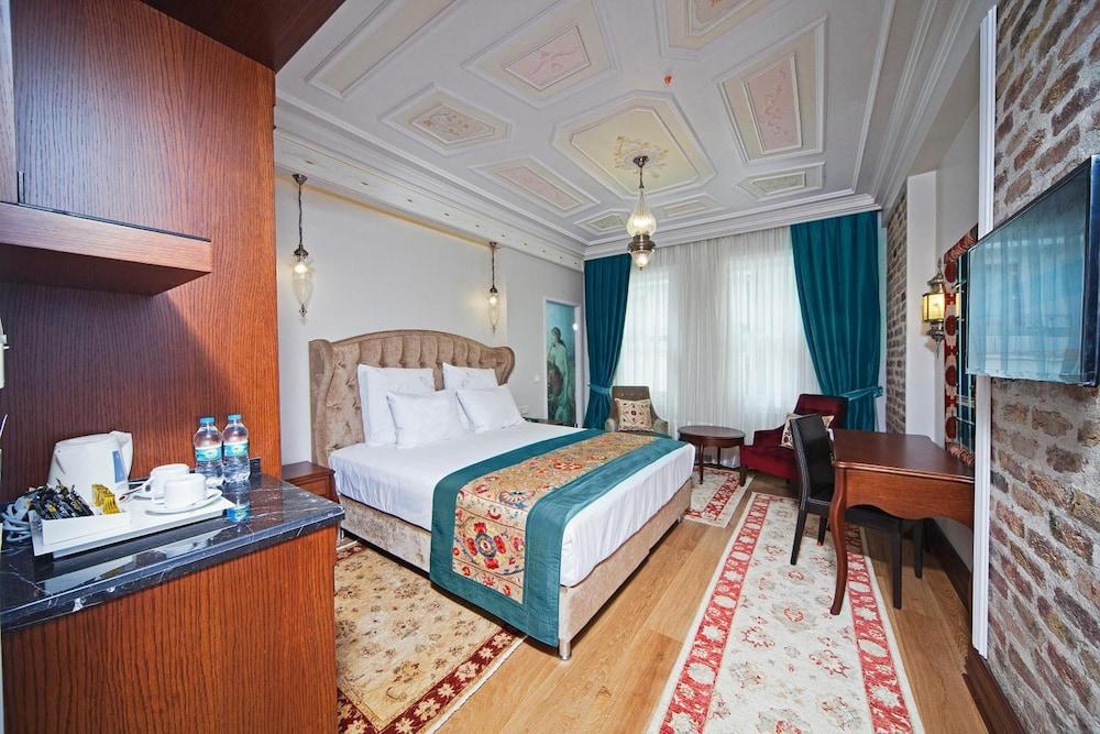 Azade Premier Hotel Istanbul Exterior photo